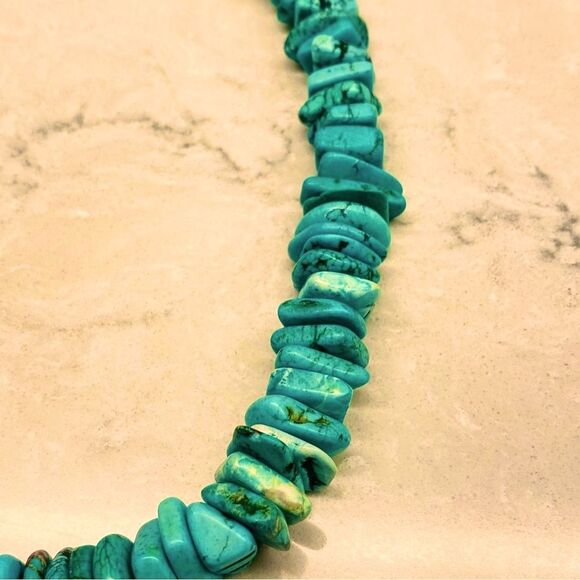 Turquoise-colored Nugget Slab Heishi Statement Necklace - Picture 3 of 12
